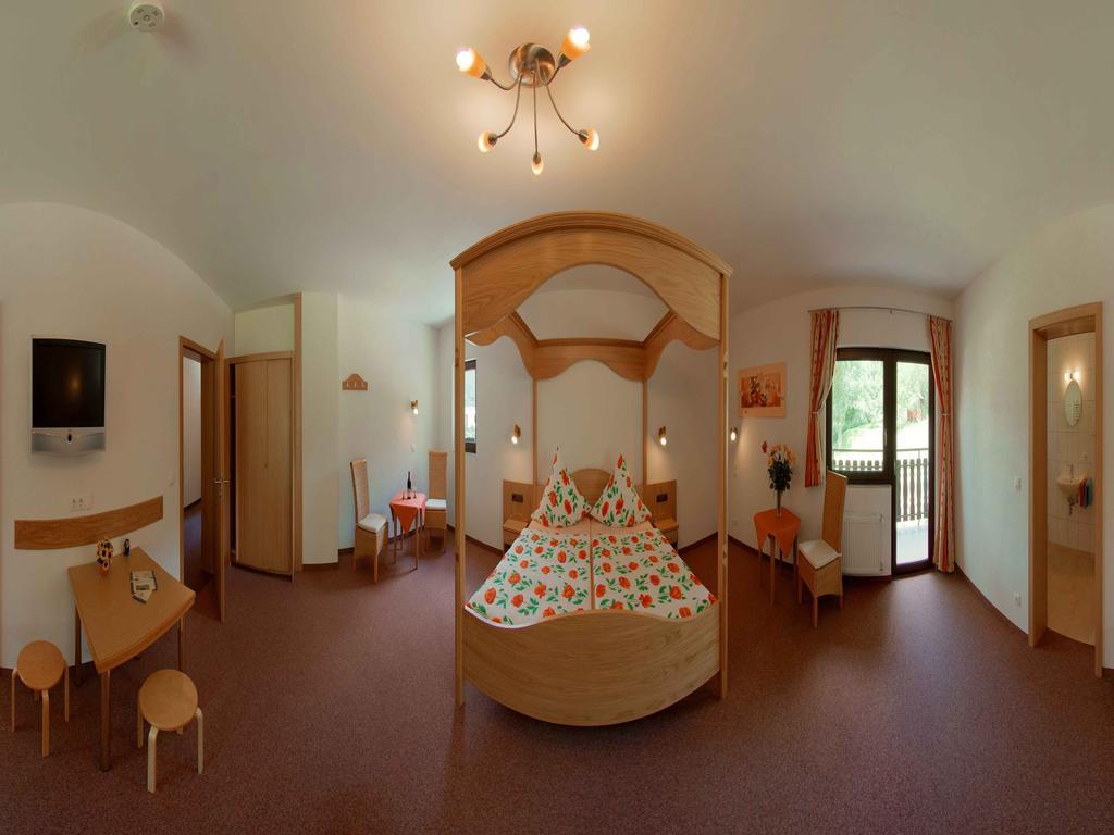 Moselhotel Waldeck Burgen  Esterno foto